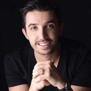 Caio carneiro empresa