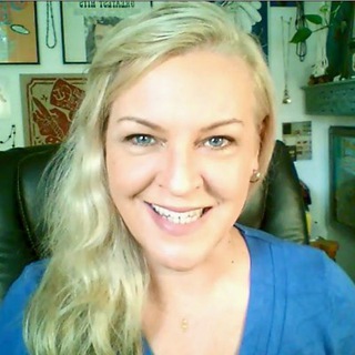 Amazing Polly - Great Awakening WORLDWIDE.